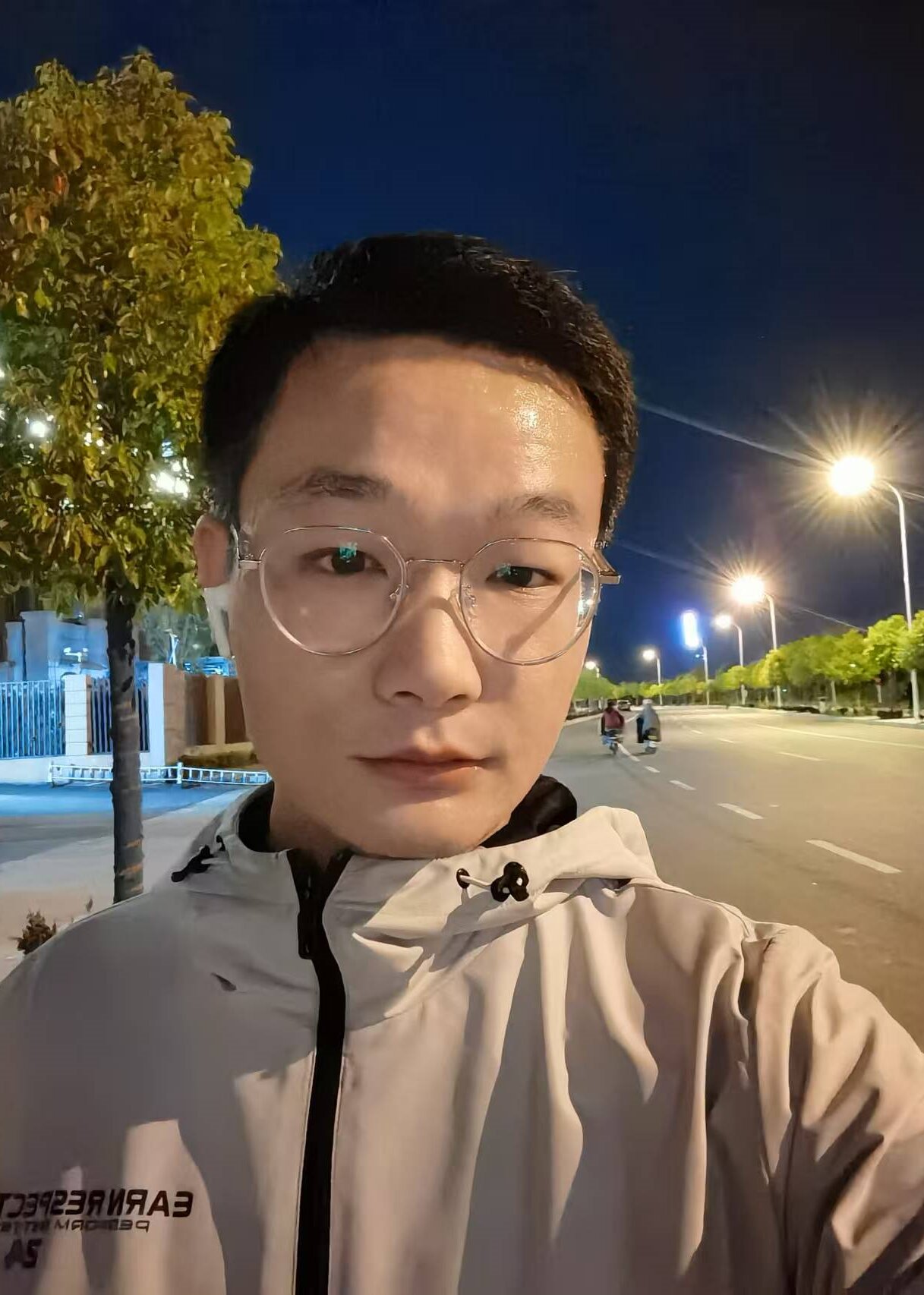 禹冠业